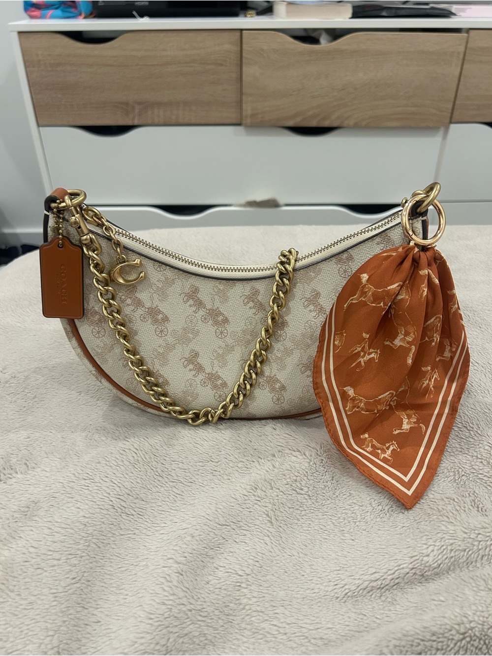 RARE Coach Mira Bag. Horse & Carriage Print. Gold Hardware. - Picture 2 of 10